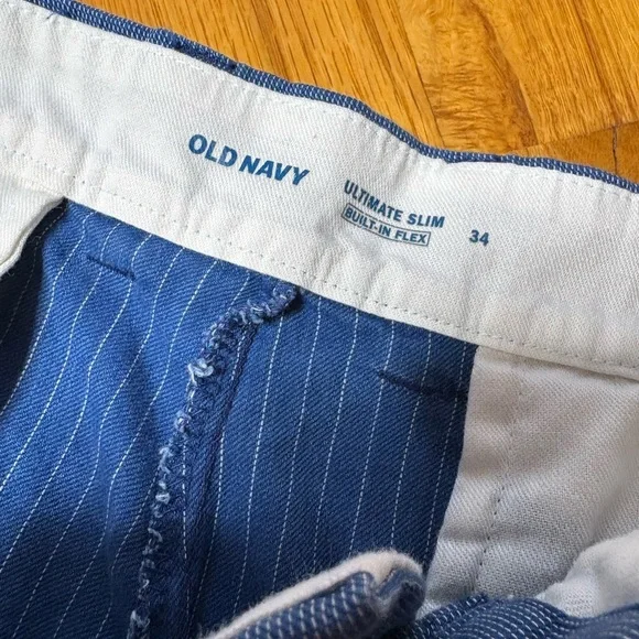 Old Navy Men's Blue Shorts - Picture 6 of 10